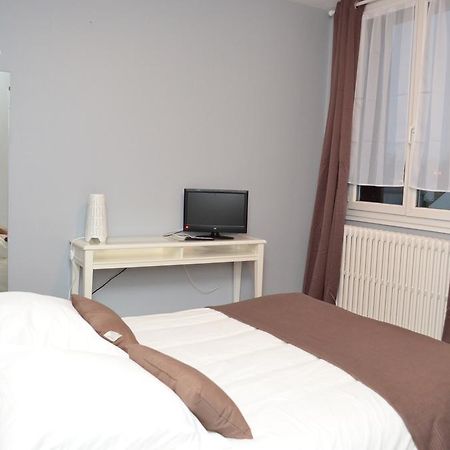 Hotel Auberge Du Lac Marcilly-sur-Tille Zewnętrze zdjęcie
