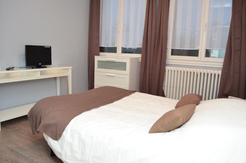 Hotel Auberge Du Lac Marcilly-sur-Tille Pokój zdjęcie