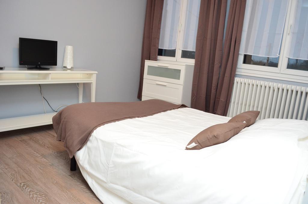 Hotel Auberge Du Lac Marcilly-sur-Tille Pokój zdjęcie