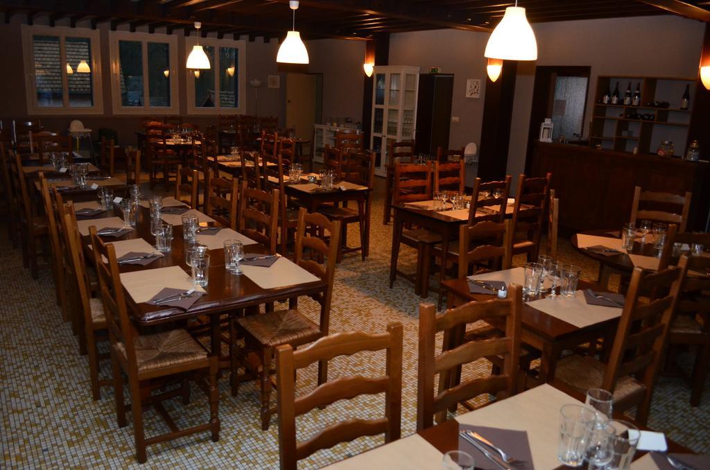 Hotel Auberge Du Lac Marcilly-sur-Tille Zewnętrze zdjęcie